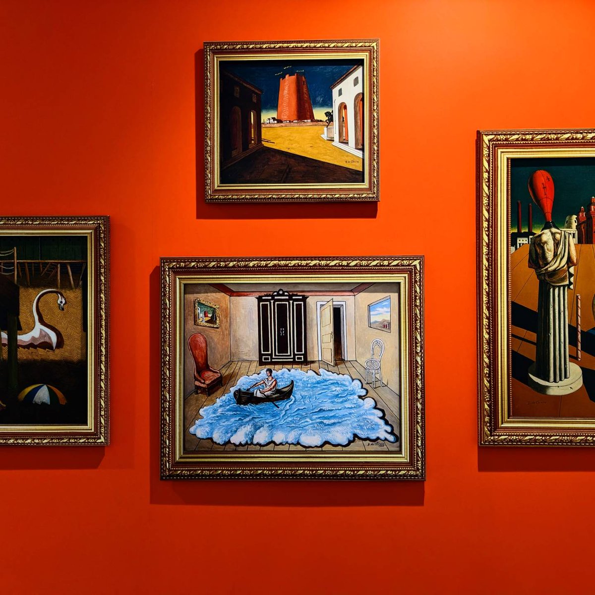 デ・キリコ展へ🫂
デ・キリコといえば、マヌカンが特徴的な形而上絵画！
でも、基礎技術を習得した上で作品を崩しているんだと古典絵画に影響された絵を鑑賞して実感。そりゃそうだよね〜
自分の色を出すのは、基本が出来てから！
ということで、本日もJSの復習🫶