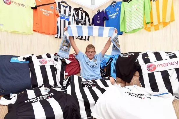 NUFCBlogcouk's tweet photo. Every Newcastle fan today 😅🤞

#NUFC #MCFC #FACupFinal https://t.co/EPMHwW61NU
