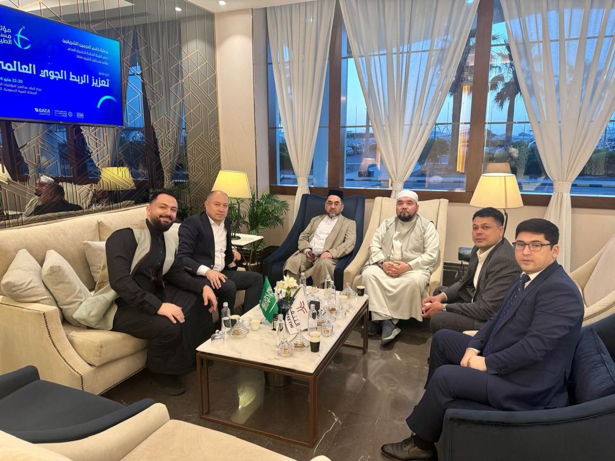 Rehalapp's tweet image. استقبل السيد @ramzialkutbi المدير العام لمجموعة مرمرة وزير أوقاف دولة اوزباكستان🇺🇿والوفد المرافق له في إطار الاستعداد لموسم #الحج ١٤٤٥ ه 

Let's start #Hajj journey 🇸🇦🤝🇺🇿           

                  #مكة_والمدينة_في_انتظاركم_بشوق
#hajji2024 #المدينه_المنورة #مكة