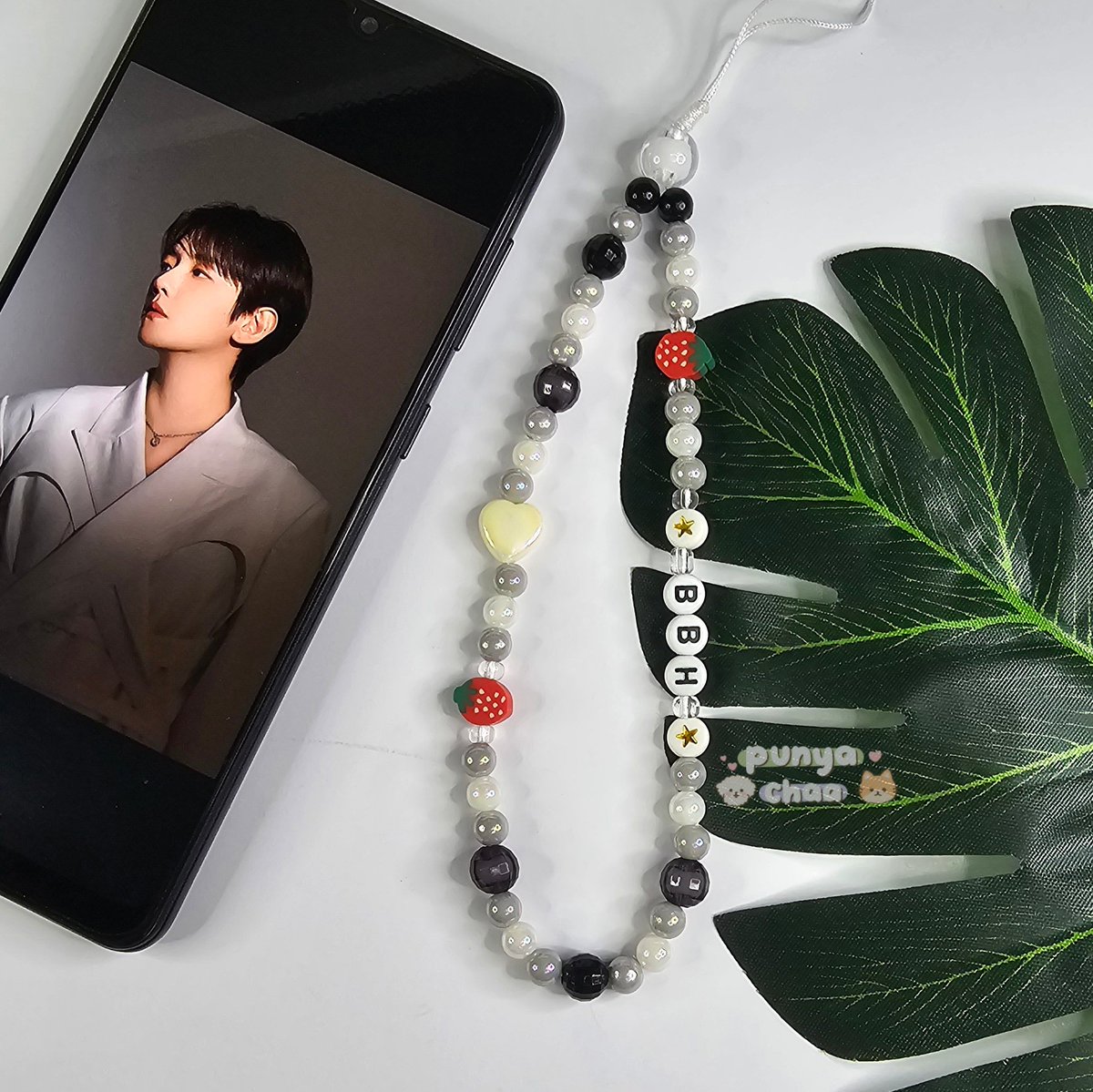 🍓Baekhyun LONSDALEITE in Jakarta🍓
Freebies by @achazist × fluey.beads (ig)

🗓 1 - 2 Juni 2024
📍 ICE
⏰️ TBA

✨️ Beads Bracelet / Phonestrap ✨️
‼️Limited Quantity‼️

RT & Likes are very much appreciated
See you there🫶