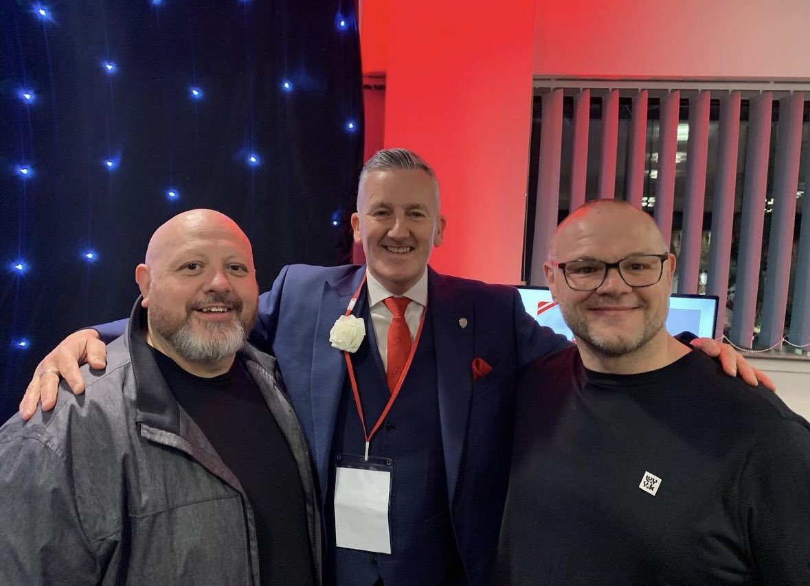 suppliesmk's tweet photo. Was great for us at M⚡️K Electrical  Supplies to sponsor the @Saints1890 game last night between Saints v Leeds Rhinos @emmo99 🏉⚡️⚪️🔴 and a great win from the boys to top of a great night 🙌🏻 https://t.co/fbmsaUlrQs