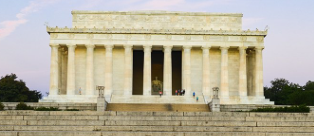 #OnThisDay in #TravelHistory - In 1922 the #LincolnMemorial in West Potomac Park in #WashingtonDC was dedicated