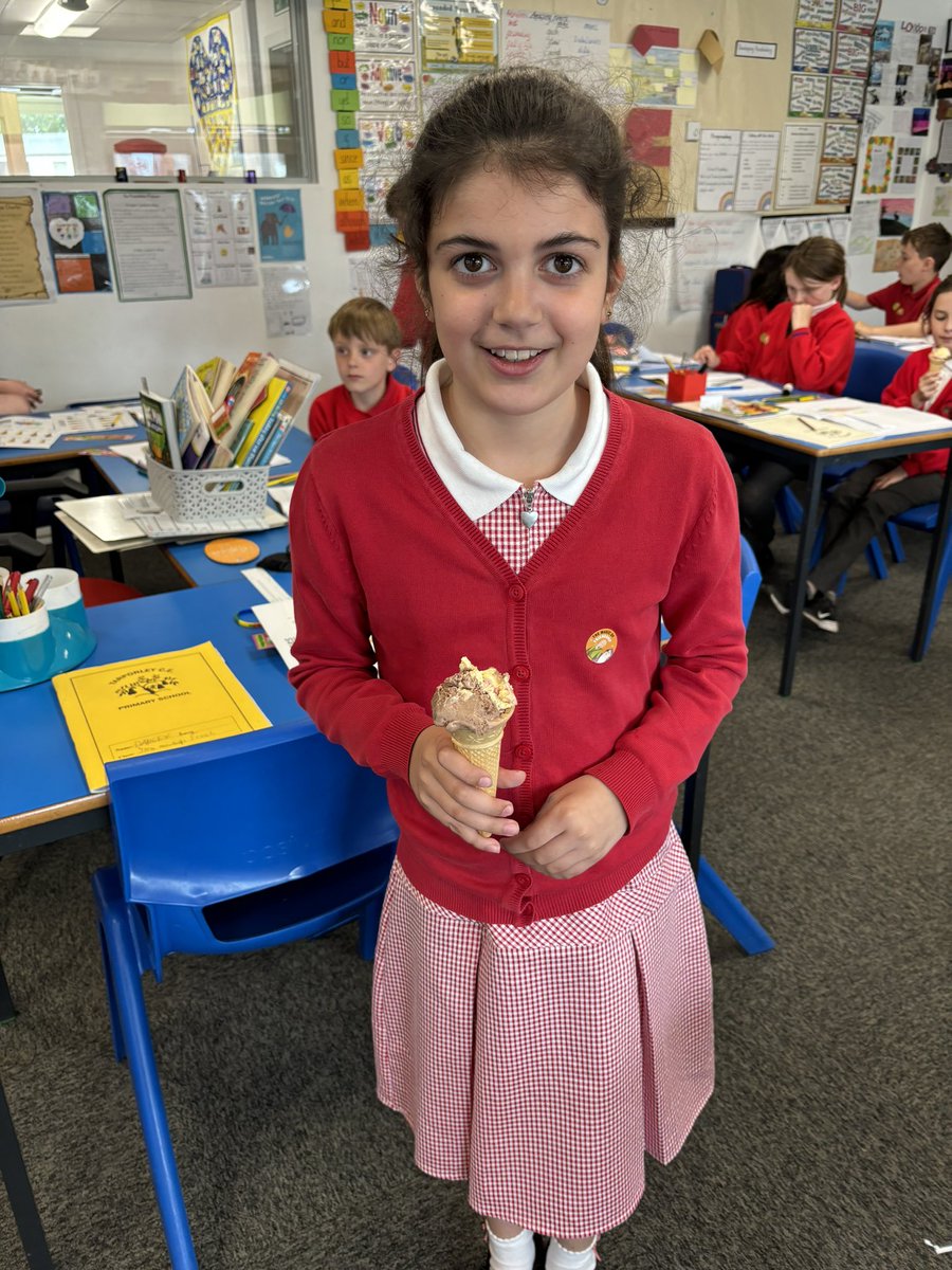 What a lovely way to end the half term! Foxgloves enjoyed a final French lesson where they put their new skills to the test to order ice cream. Très bien! #letyourlightshine