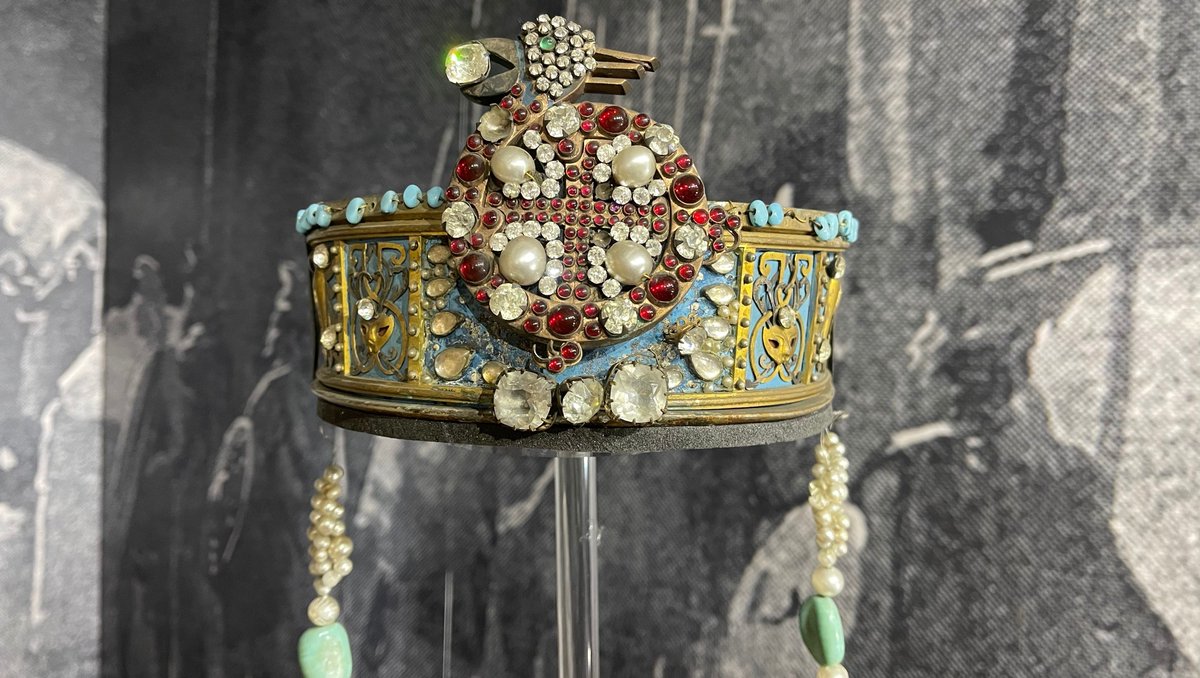 southeastNT's tweet photo. 📣Opening at Smallhythe Place today
🎭️'Dressing Lady Macbeth': An Exhibition
🤩Discover mementoes from the 1888 Lyceum production of Shakespeare's 'Macbeth', now on display for the first time in several decades
👉More details here: https://t.co/FMdpbsbS1Z
📷️©️National Trust https://t.co/Ca5C5sF74A