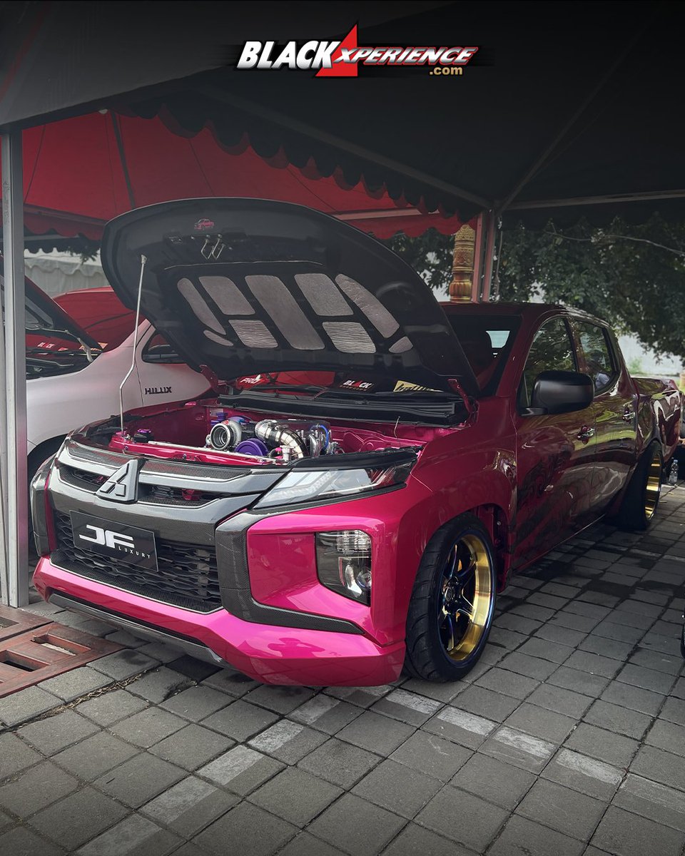 blackxperience's tweet photo. MAIN-MAIN KE SINI DIJAMIN GAK BAKALAN RUGI! ๐ฅ
Yaa soalnya, mata Lo bakal dimanjain sama modifan mobil yang kewl dan kece ini!
Gas deh lansung geser slide-nya! ๐จ
#BlackXperience #BlackautoBattle #BlackautoBattle2024 #BlackautoDynoTest #BlackOutLoud #BlackautoModify #CarModification #ModificationEnthusiast