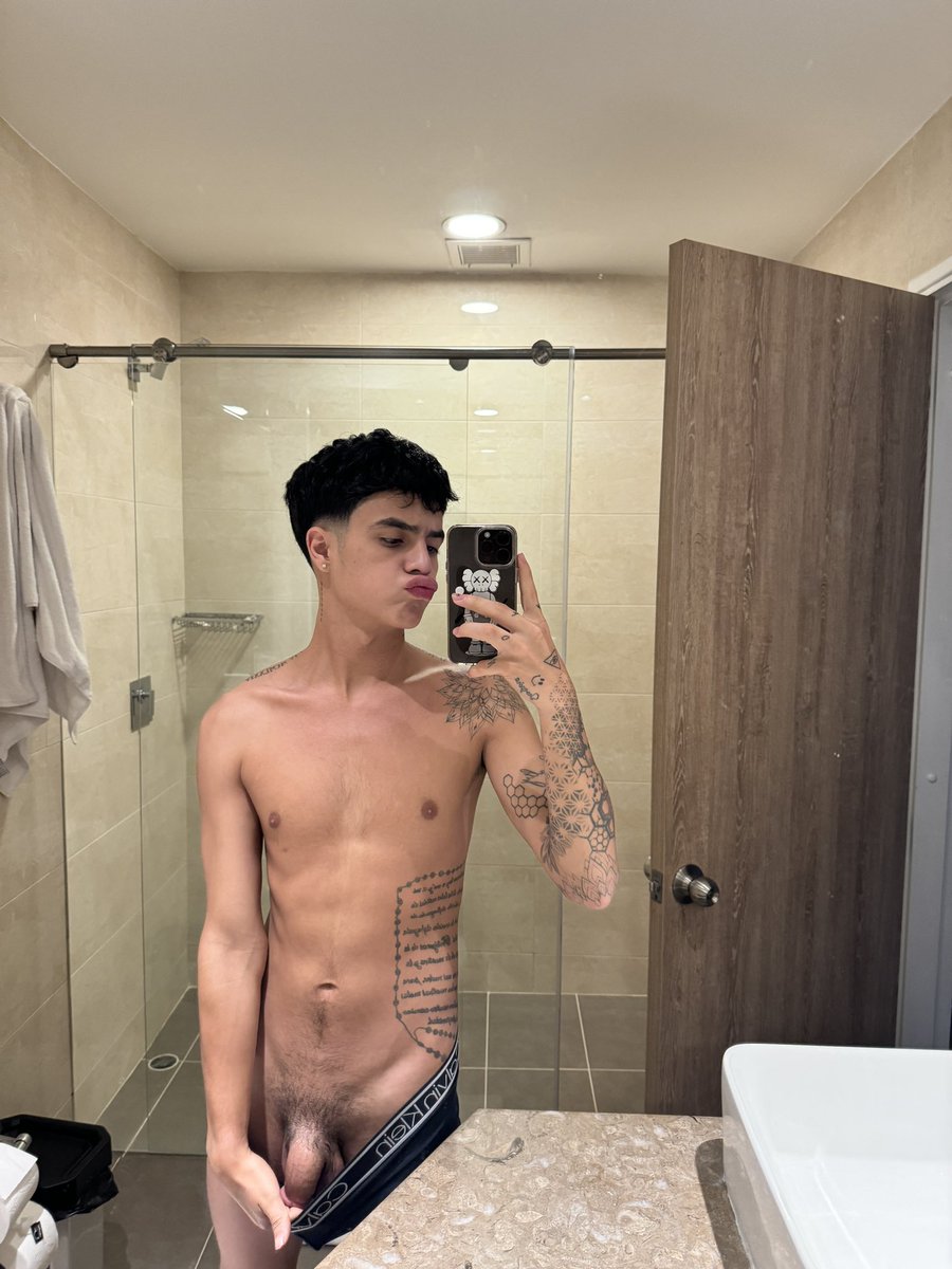 Hola feliz cumpleaños Ami 😇😇🎂 
Sus regalos en mi PayPal 😝active los comentarios para que dejen sus pruebas 
Josemanuelm2505@gmail.com

Hello, happy birthday Ami 😇😇🎂

Your gifts on my PayPal 😝 activate the comments so that they leave their tests