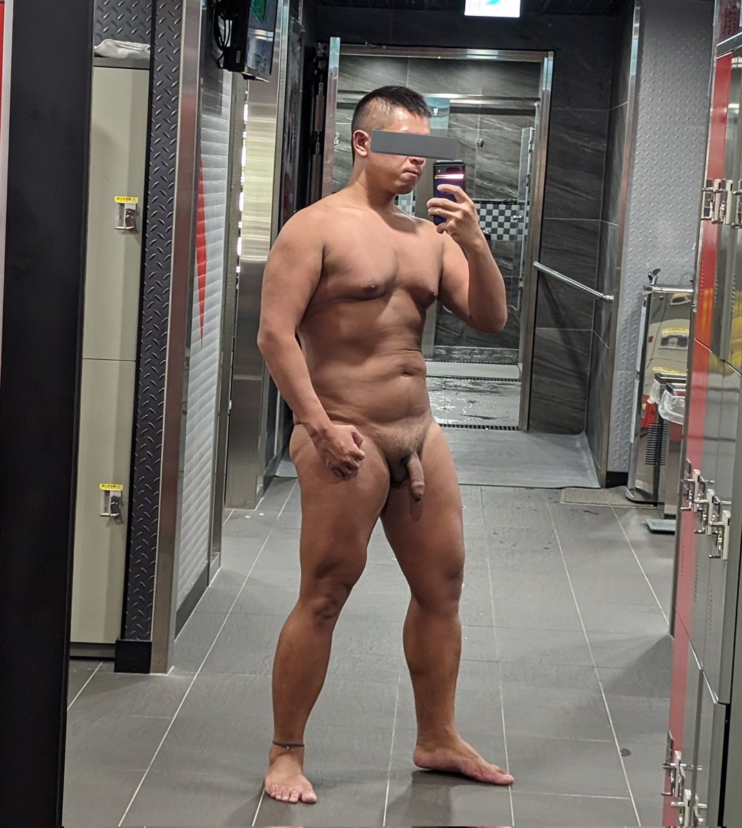 只有早上起床肚子才比較扁
一進食又全部凸出來ㄌ 🥺🥺🥺