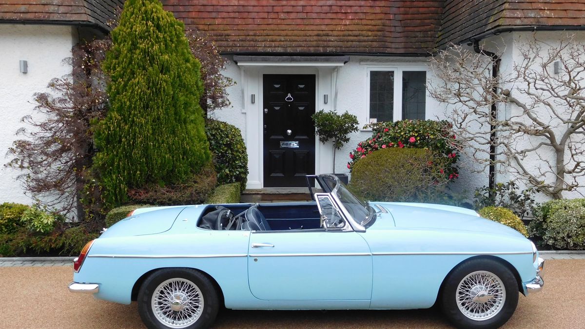 For Sale: 1963 MG MGB Blue Manual, 4 speed Right Hand Drive in Unit... carandclassic.com/car/C1730564?u… <<--More #classiccar #classiccarforsale #carandclassic