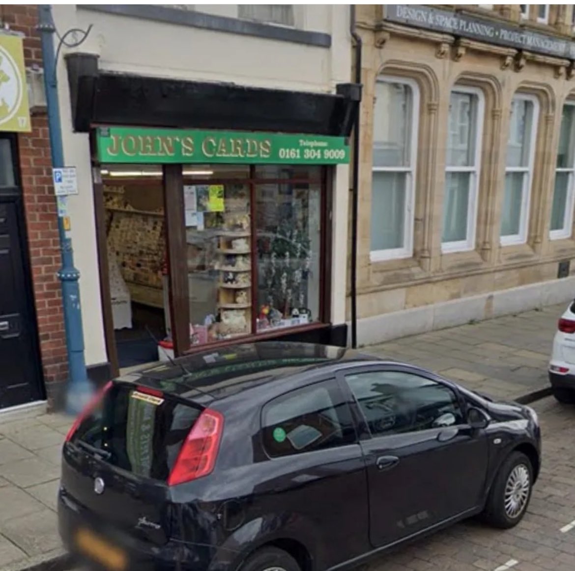 StalycraftDesi1's tweet photo. Pop into #johnscards Melbourne street #stalybridge you find modern and traditional greeting cards and my greeting cards that show off landmarks of Stalybridge https://t.co/aZheyGoIOA