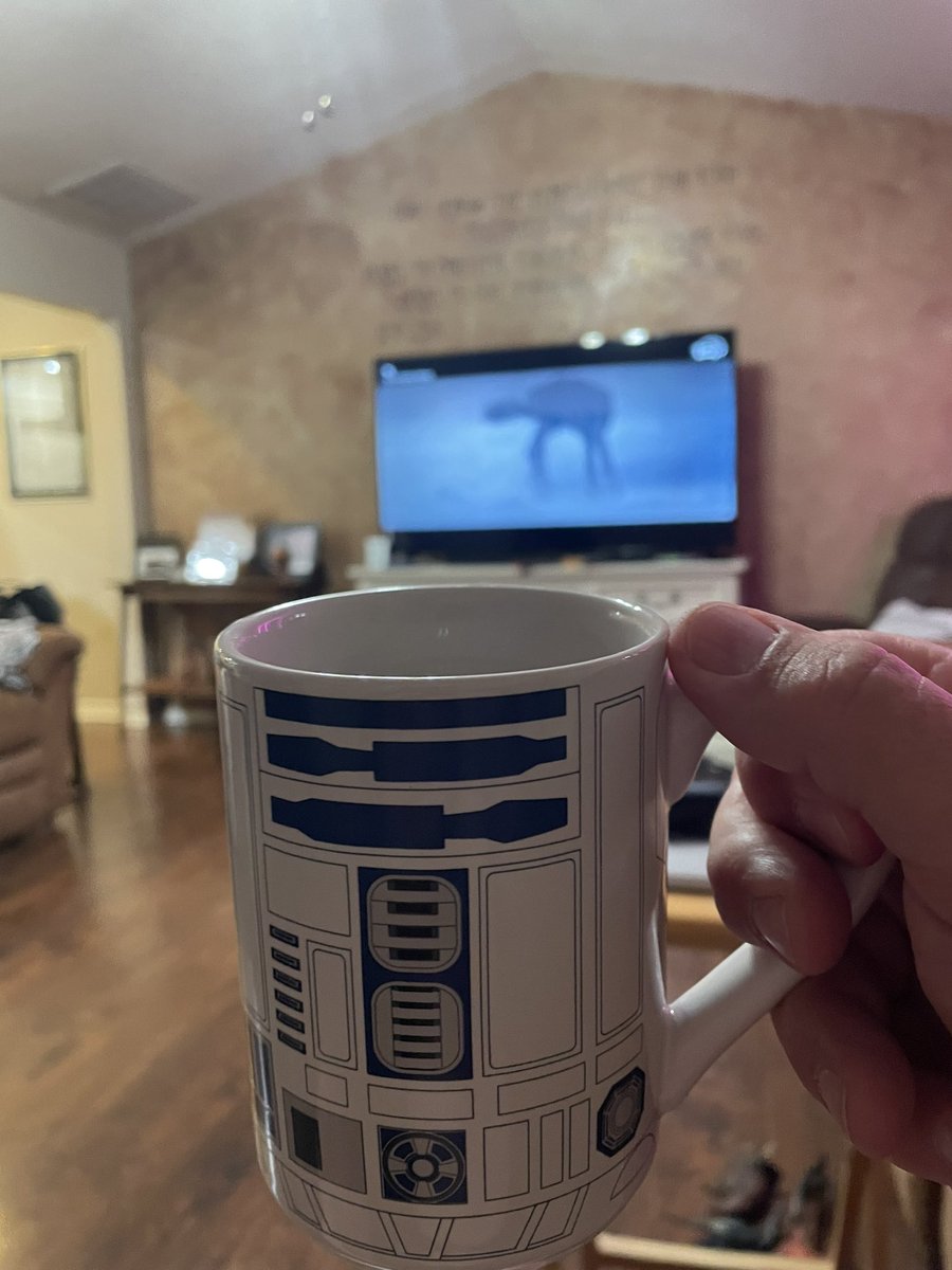 Who is this guy? Drinking coffee on Saturday using my Tuesday cup? #starwars #droids #LukeSkywalker #R2D2 #C3PO #DarthVader #HanSolo #Chewbacca #PrincessLeia #DeathStar #MilleniumFalcon #lightsaber #theforce #jedi #sith #obiwankenobi #quigonjinn #jarjarbinks #xwing #tiefighter