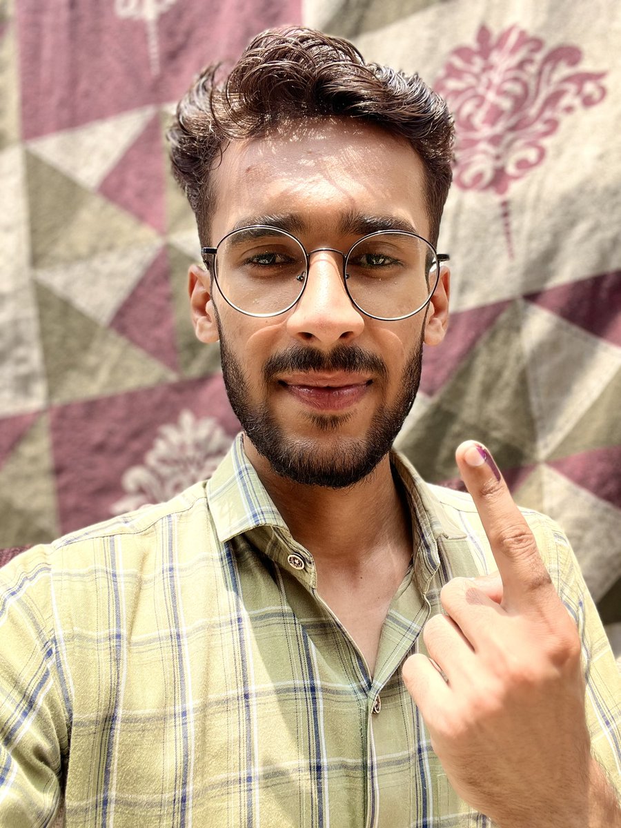 Vote for Democracy 🇮🇳
Go Vote, the power is in your hands 👆
#lokbsabaelctions2024 #LoksabhaElecetion