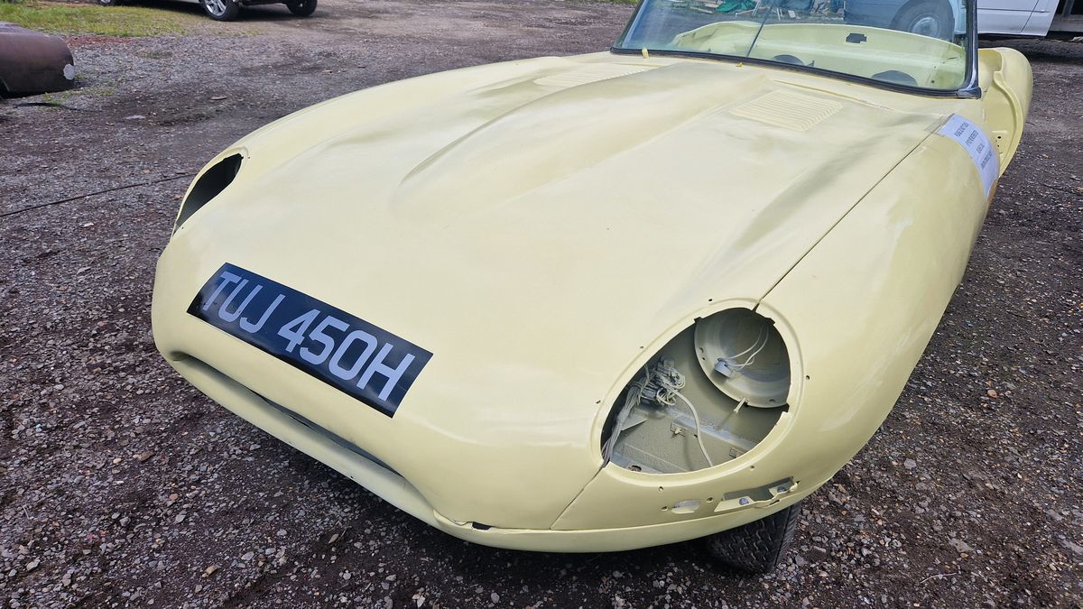 For Sale: 1970 Jaguar E-Type in United Kingdom - carandclassic.com/car/C1730559?u… <<--More #classiccar #classiccarforsale #carandclassic