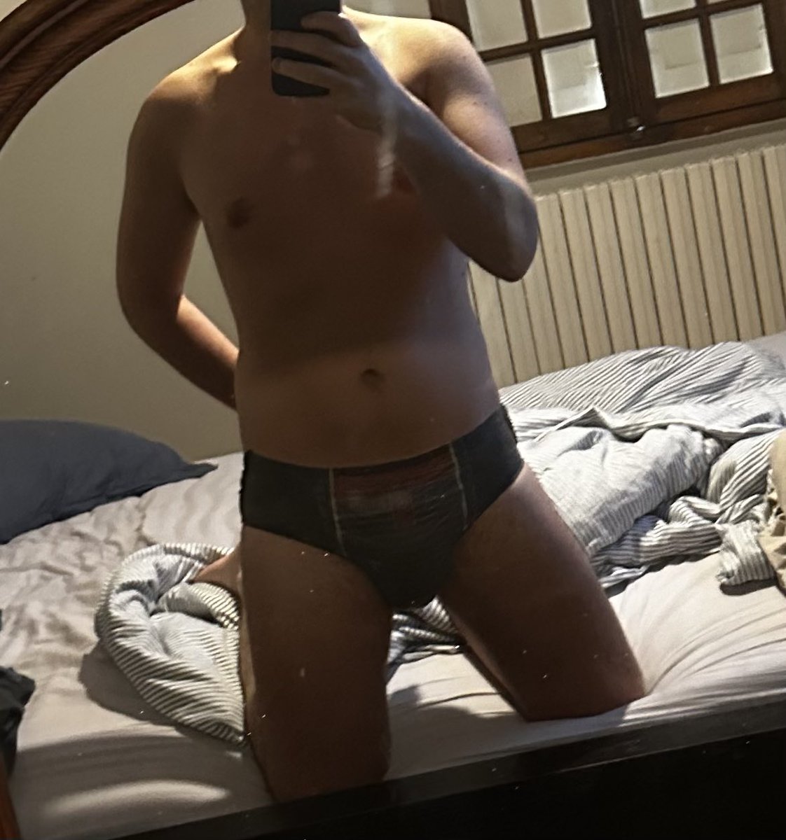 LittleJJ_DL's tweet photo. Going on a week-end in family, so nice but I can’t bring all my diapers so pull-ups 🤷‍♂️
Of course I’m wet and leaked every night …

#abdl #drynites #gay #pee #diaper https://t.co/r5VjGbR4tU