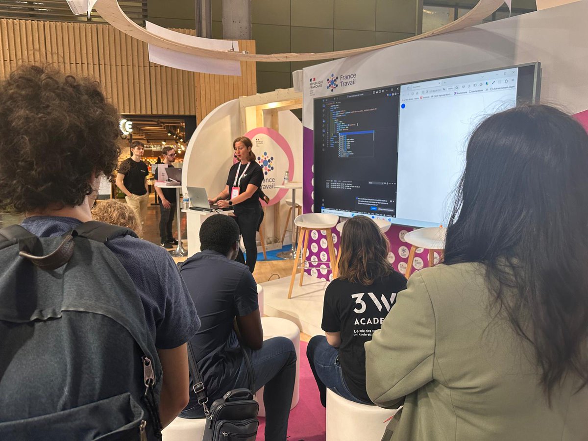 Avec Casse Brique 🧱, découvrez les bases du développement #web en #JavaScript 👩‍💻  sur le stand D60 de <a href="/FranceTravail/">France Travail</a> à #Vivatech 

Prochaine démo à 14h ⌚️

@Vivatech #AvecFranceTravail