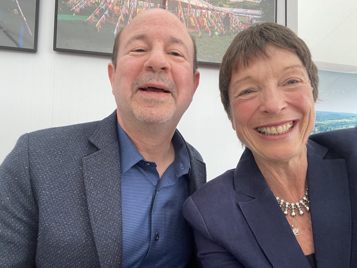 JaneBryngwyn's tweet image. Great session ⁦@hayfestival⁩ with ⁦@MichaelEMann⁩ talking about his books ‘The New Climate War’ and ‘Our Fragile Moment’ . Meeting one of your heroes is often dangerous - but not in this case. Can’t wait for his next book ‘Science Under Siege’ #futuregen #climate