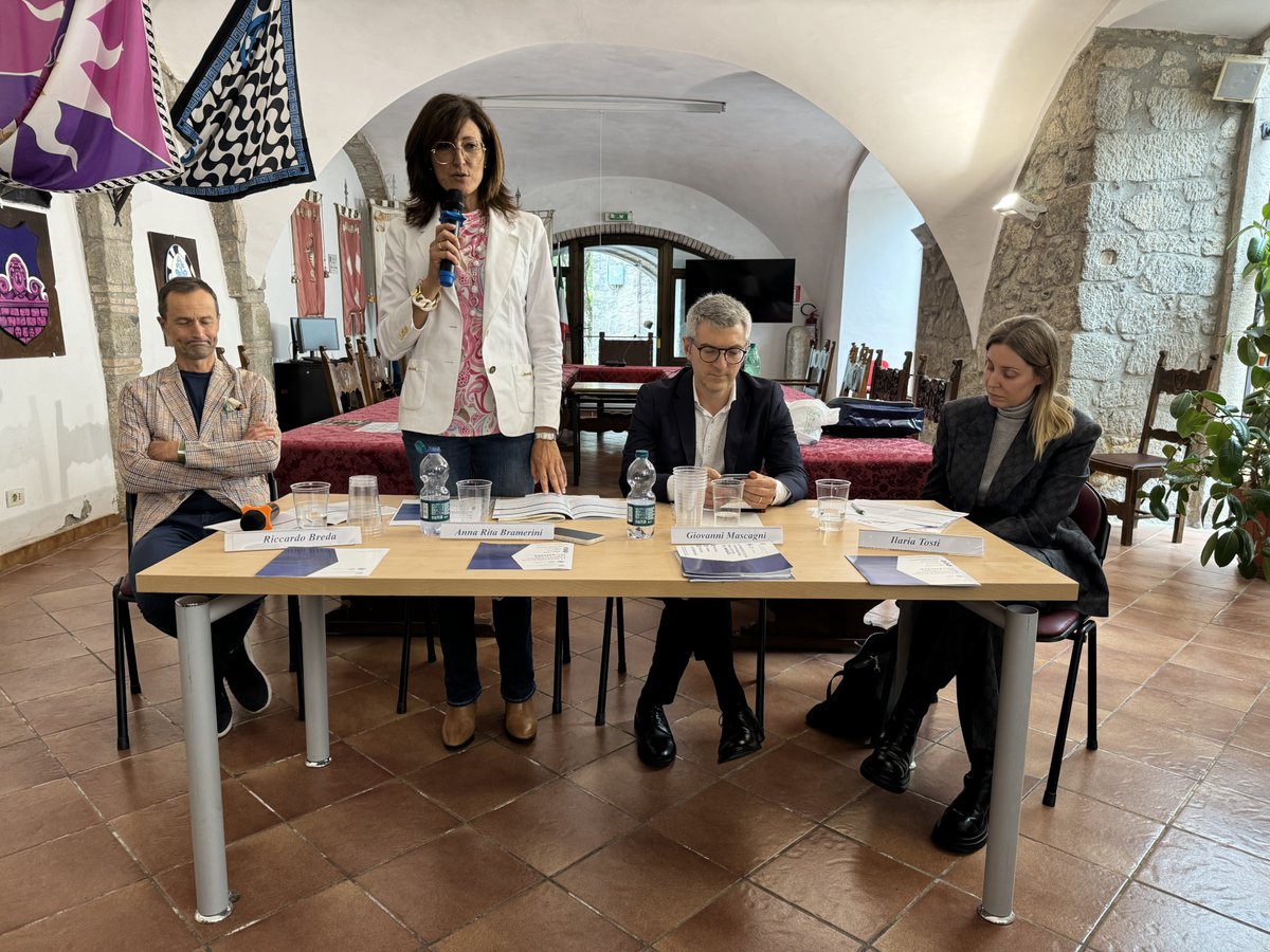 CNA_Grosseto's tweet image. Insieme a Confindustria Toscana Sud, abbiamo incontrato, con le #imprese del territorio, i candidati sindaco dei Comuni amiatini per presentare loro le nostre 10 #proposte.
#cnagrosseto #amministrative #amiata #artigianigrosseto