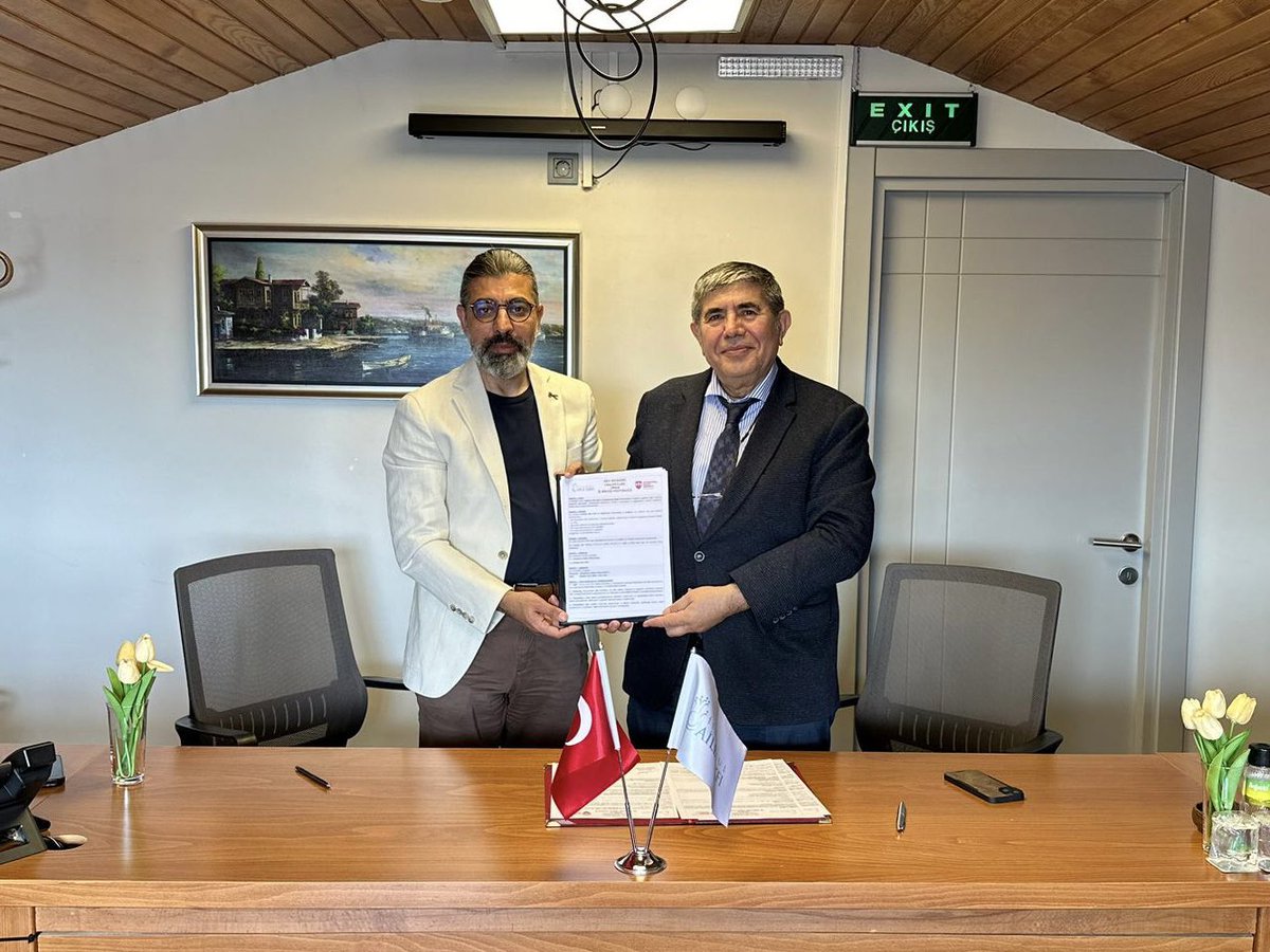 ibuskopje's tweet photo. International Balkan University (IBU) signed a Memorandum of Cooperation with the Aile (Family) Foundation.
 
For more info: https://t.co/oqZOHoLP3H https://t.co/kWOra7OJKz