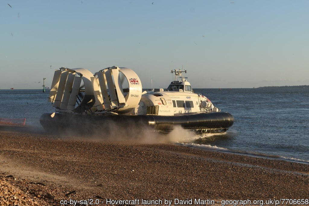 Picture of the Day from #Southsea, February #Hovercraft #beach #launch geograph.org.uk/p/7706658 by David Martin