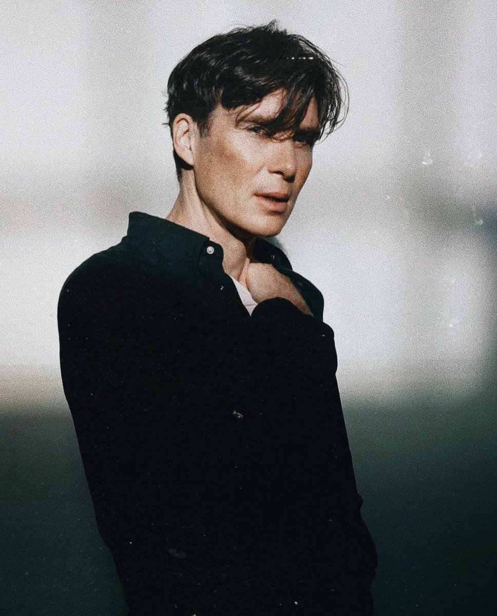 cillianseyes's tweet photo. Happy bday Cillian Murphy, 48 years old aging like wine https://t.co/EwQE2BlhJ8
