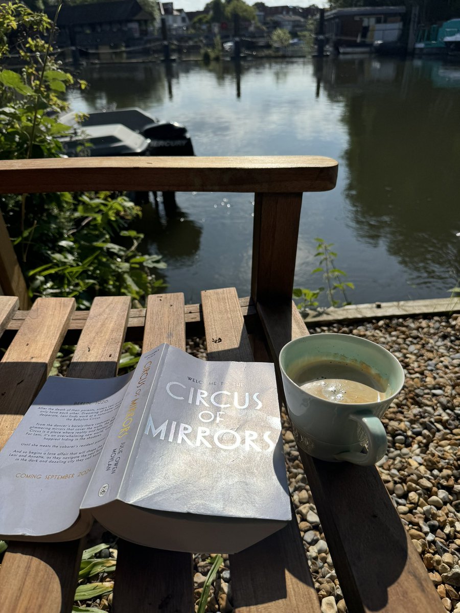 I finished #CircusofMirrors by @julieowenmoylan this morning in the sunshine. What a brilliant tale of two sisters in Berlin. Atmospheric & the characters are flawed, complex & believable. Get it pre ordered, coming from @michaeljbooks September. Julie’s best novel yet.