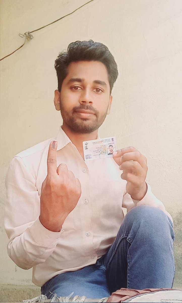 ये निशान नहीं शान है, लोकतंत्र में मेरा भी योगदान है..!!
MY VOTE IS MY FUTURE 
POWER OF ONE VOTE🖕🏻🖕🏻
#Vote #LokSabaElections2024 
#INDIA #Futures #myvote #MyVoteForViksitBharat