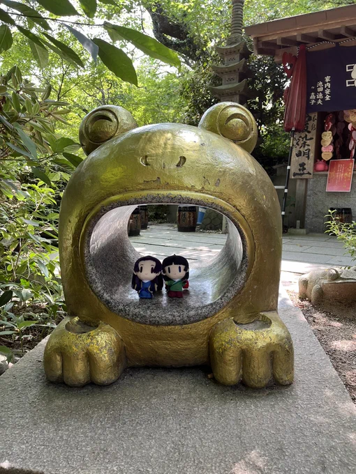 小夏さんの壬猫ちゃんとクソデカ🐸ちゃんグッズに便乗させていただきました!そしていくこさんのスケブ描かせていただいた!めちゃくちゃ見られた😂恥ずかしっ!! 