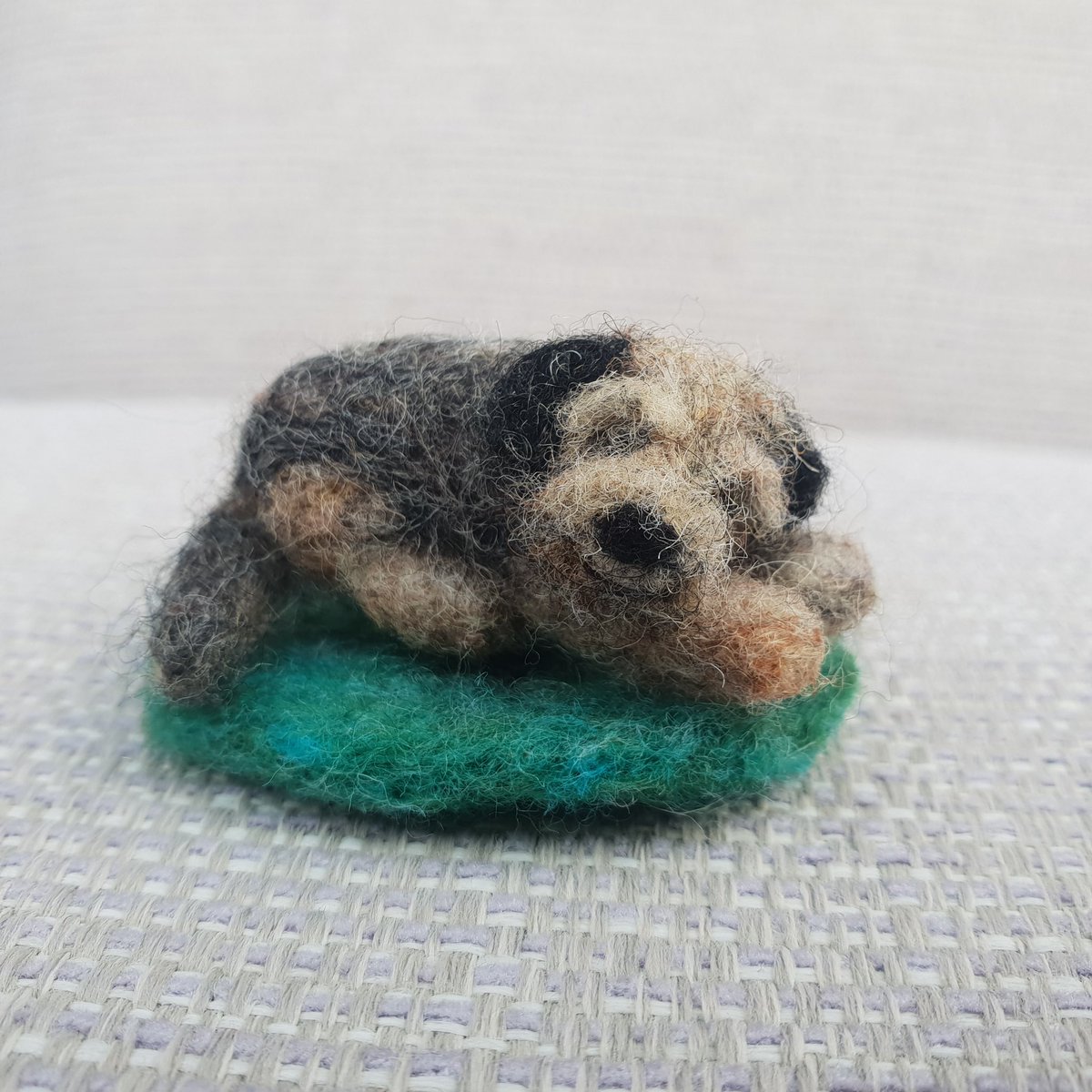 Good morning, This super sweet and sleepy Border Terrier is currently up for adoption! A gorgeous handmade gift idea for a Dog lover. Thank you ❤️ therockingfelter.etsy.com/uk/listing/172… #etsy #btposse #UKGiftHour #ukgiftam #fathersdaygift