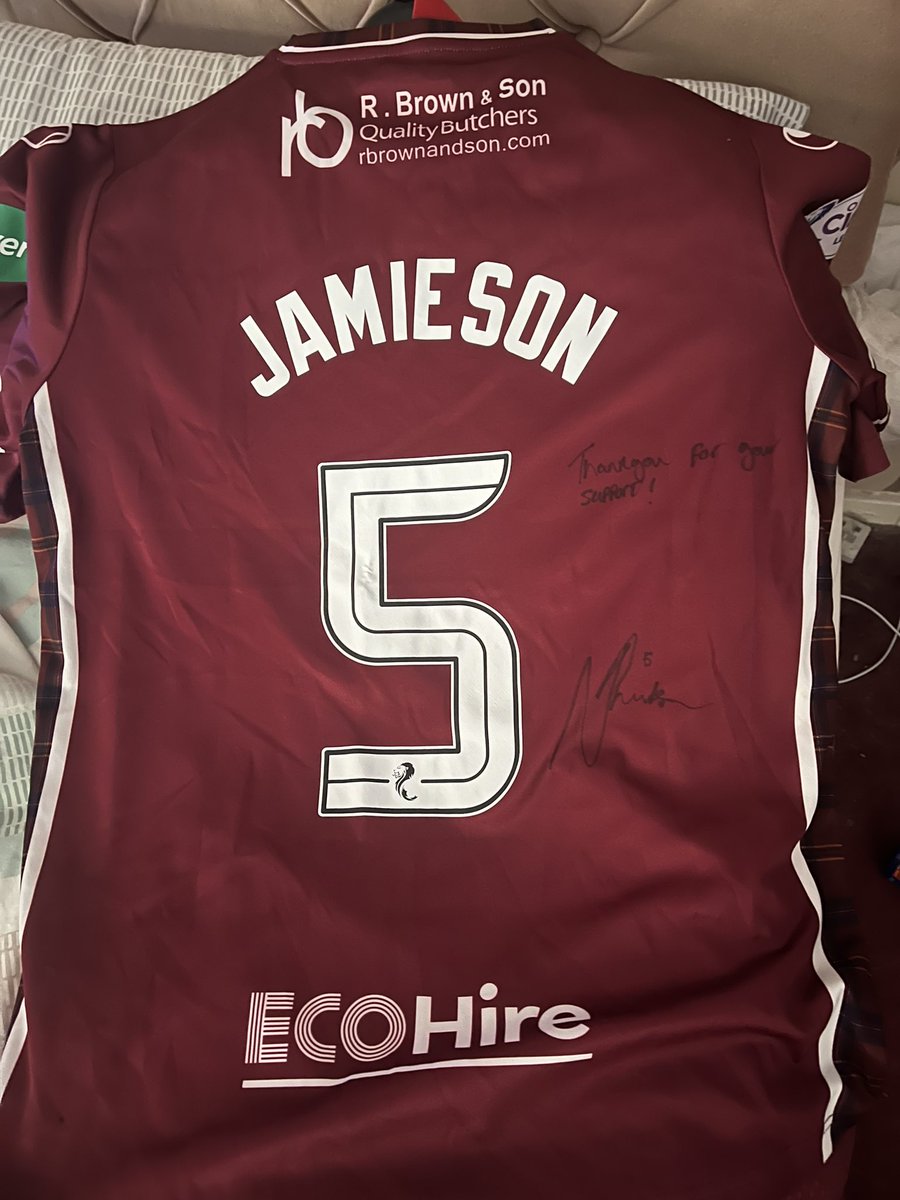 teresabarker's tweet photo. @StenhousemuirFC thanks so much for my sponsored shirt.  Thanks Nicky for signing it. Will add it to my others.  🥰. Can I sponsor you next season too.  Looking g forward to next season in league 1 👏👏 https://t.co/2cOWsB5GqB
