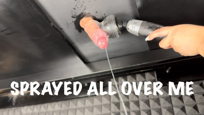 How much are you spraying on me? https://t.co/WWuuenJ6Ig