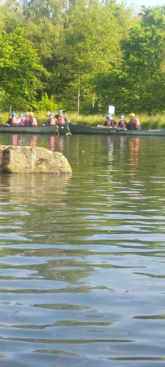 Desert and Valley group are loving Canoeing this morning. They've taken to it like a duck to water. 🦆 we are in 'ore' of their skills.