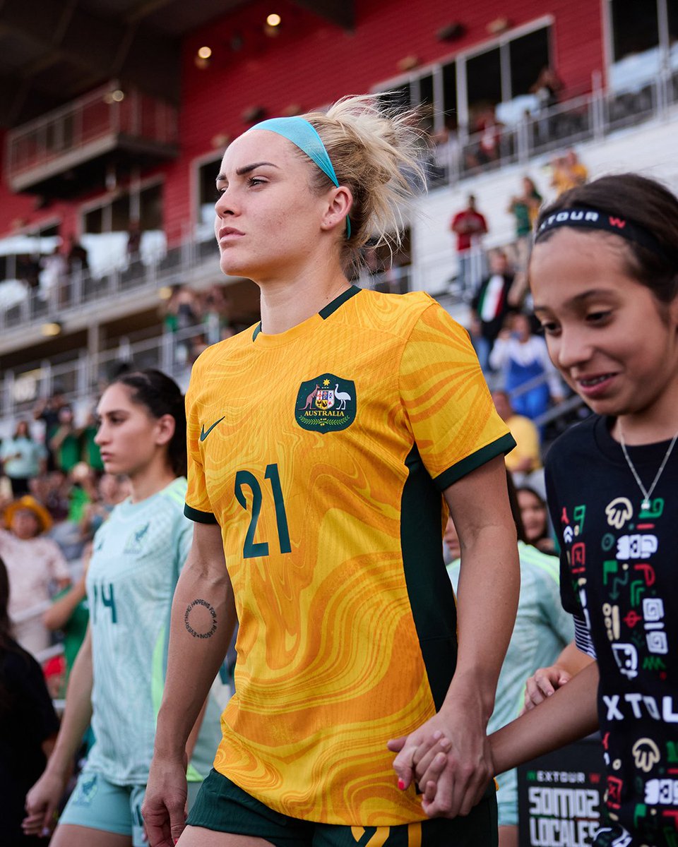 Wishing all the best to @CarpenterEllie in the #UWCL final tomorrow morning! 🏆 🔴🔵 @OLfeminin v FC Barcelona ⏰ 2:00am AEST (Sunday morning) 📺💻📱: DAZN YouTube Channel #Matildas #MatildasAbroad