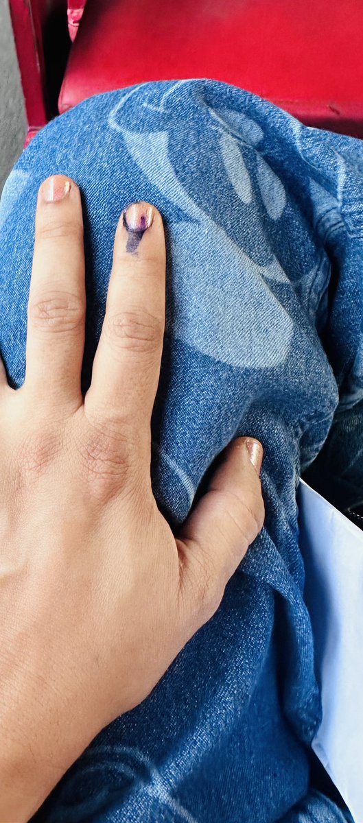 Shh_Shaili's tweet image. Voted for the promise kept 🚩 #RamMandir
Voting for the promises made 🚩 #Gyanvapi