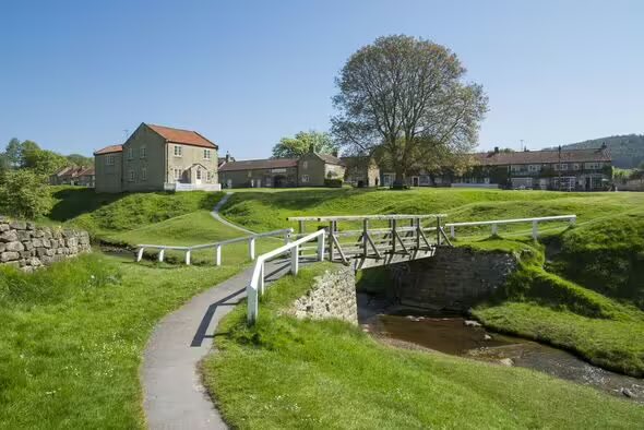 What a treat I had visiting the stunning North Yorkshire village of Hutton-le-Hole. I met some wonderful people who chatted to me about how much they love it. SO lucky we have this beautiful village - deemed the second greatest in the UK - on our doorstep. @TheCrownHutton