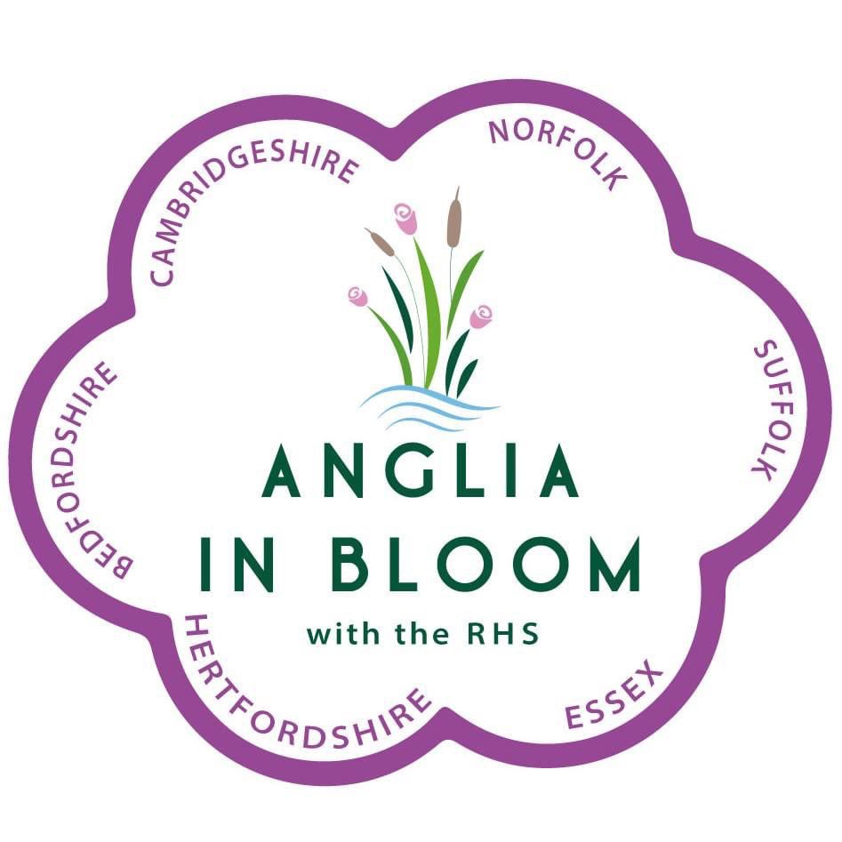 HRinBloom's tweet photo. 🥇🥈🥉You've got to be in it to win it🥉🥈🥇
Our entries into @AngliaInBloom are in!
#HoughtonRegis has been entered for the Large Town & #HoughtonHallPark has been entered for the Historic Parks & Gardens
#OurBloom #HRinBloom #Community #BritainInBloom #BloomingBedfordshire https://t.co/g8cBDU9AgR