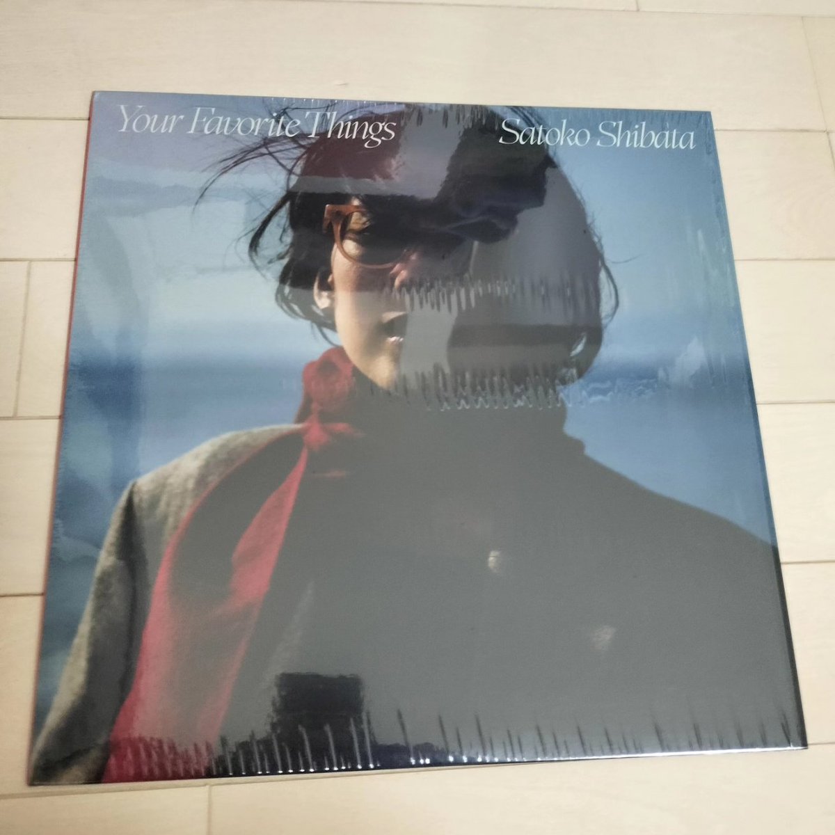 getback1969's tweet photo. 予約していた 柴田聡子『Your favorit Things』を引き取りに。
アルバム自体が素晴らしいのは言わずもがなですが、改めてこのアルバムが大好きなことを実感。
何度も繰り返して聴く。
こんな土曜日の午後の過ごし方、最高じゃない?
#柴田聡子
#yourfavoritethings https://t.co/O41YsHASwm