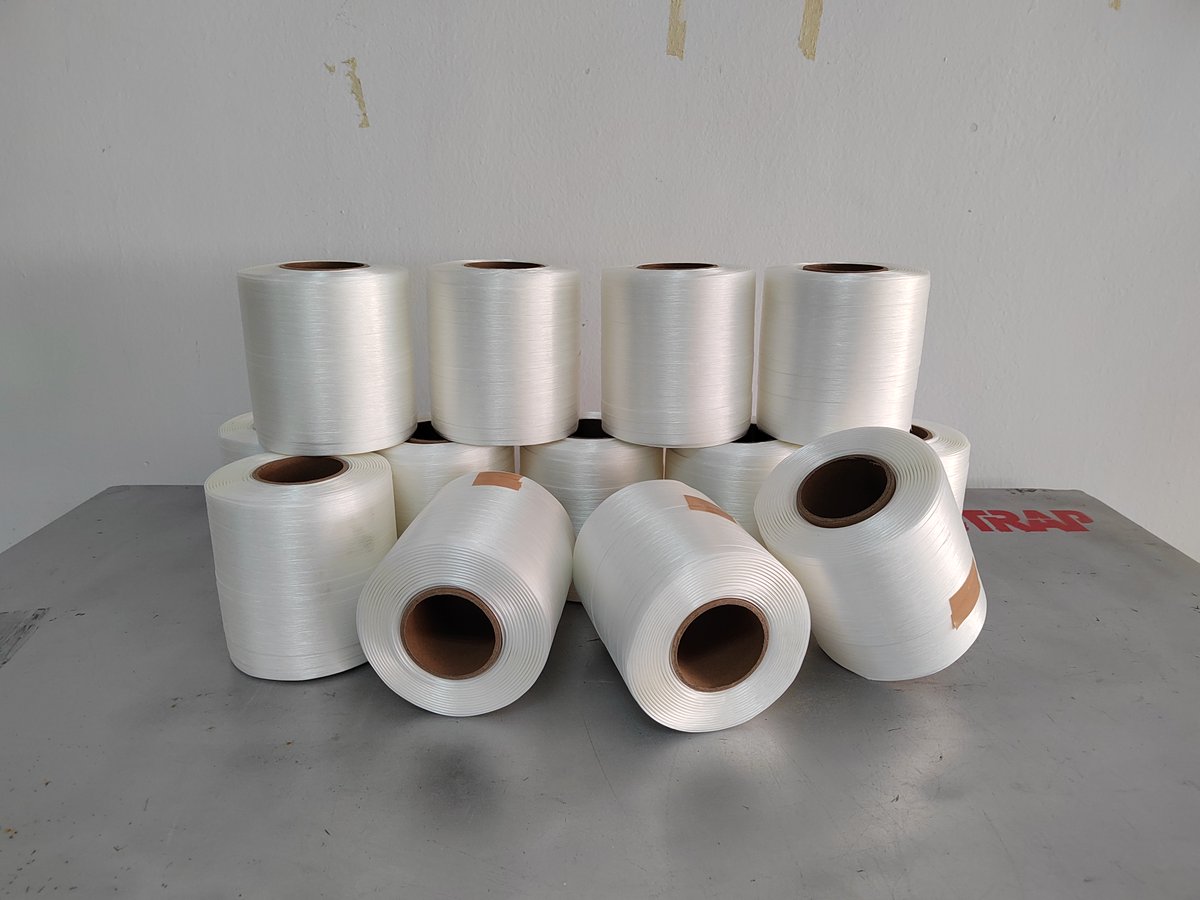 BSTMELT's tweet image. Upgrade your vertical baler with our high-quality baling tape! 
Whatsapp: +86 136 5582 9149
E-mail: rose@bststrap.com 
#BalerStrap #BalingStrap #BalePressStrap #BalerBand #VázacíPáskaPESTextilníLepená #KompozitniPESPasky #FlejeTextilHotmelt #UmreifungsbandHotmelt #FeuillardCollé