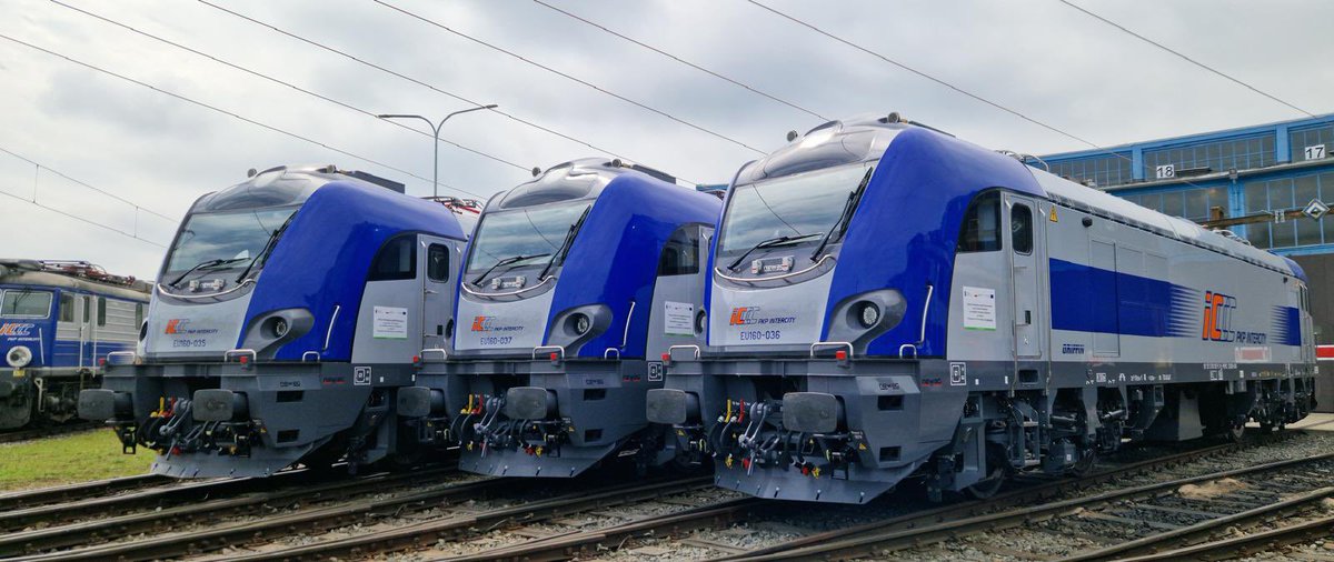 Zakończyły się odbiory 3 lokomotyw Griffin z przyśpieszonej dostawy wynegocjowanej z <a href="/NewagSa/">NEWAG SA</a>. Szybko znajdziemy pracę dla tych elektrowozów. W czerwcu kolejne 4 pojazdy 💪🚊#FunduszeUE