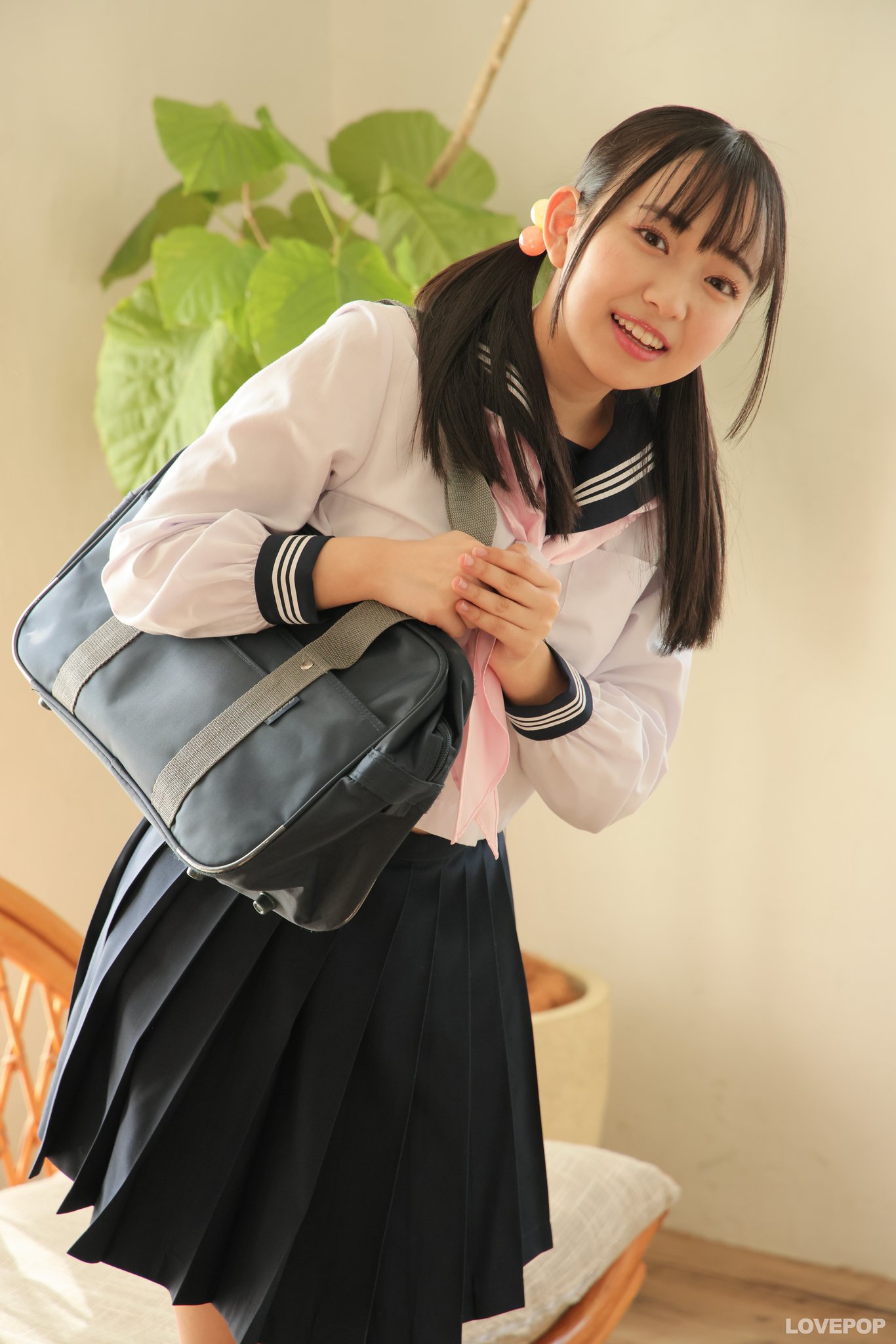 lovepop 制服  / X