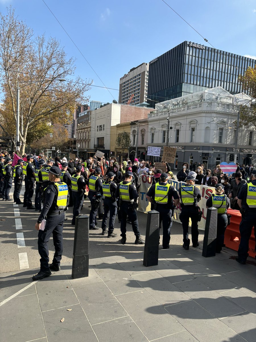 They tried to drown out the voices of women, and they failed miserably at doing so. 🇦🇺 #WomenWillSpeak #WomenTweet