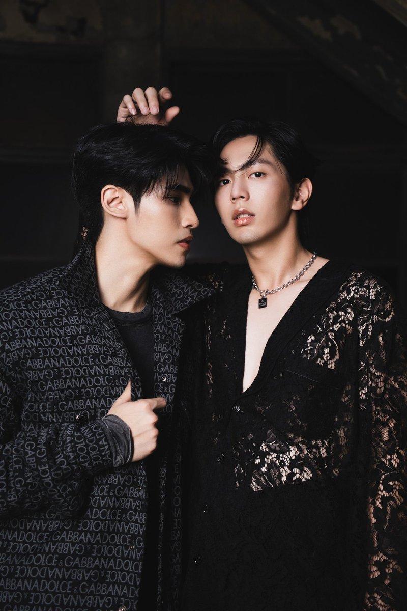 pepzilism1986's tweet photo. รูปถ่ายจาก น้าป๋อมรุ่นพี่ที่รักของพี่เพ๊พ @mrpompam ช่างภาพจริงที่แสดงในเรื่องด้วยนี่ละคะ 55555555 อัญเชิญมาแสดงแถมรูปถ่ายสวยแบบมืออาชีพสุดๆด้วย ใครอยากได้รูปถ่ายตัวเองเกร๋ๆไว้ประดับชีวิต ติดต่อน้าป๋อมที่IG แกได้เลยนะคะ💋❤️😘
#mystandinep5 https://t.co/r1sJIEwynY