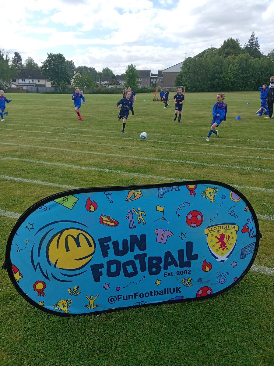 ICTFC_Community's tweet image. ⚽Fun Football Festival⚽

There was plenty of fun to be had at our girls @funfootballuk  festival with loads of great goals and terrific teamwork!

#WeekOfFootball
#GetOutsideGetInvolved
@ScotFANorth
@ICTWFC