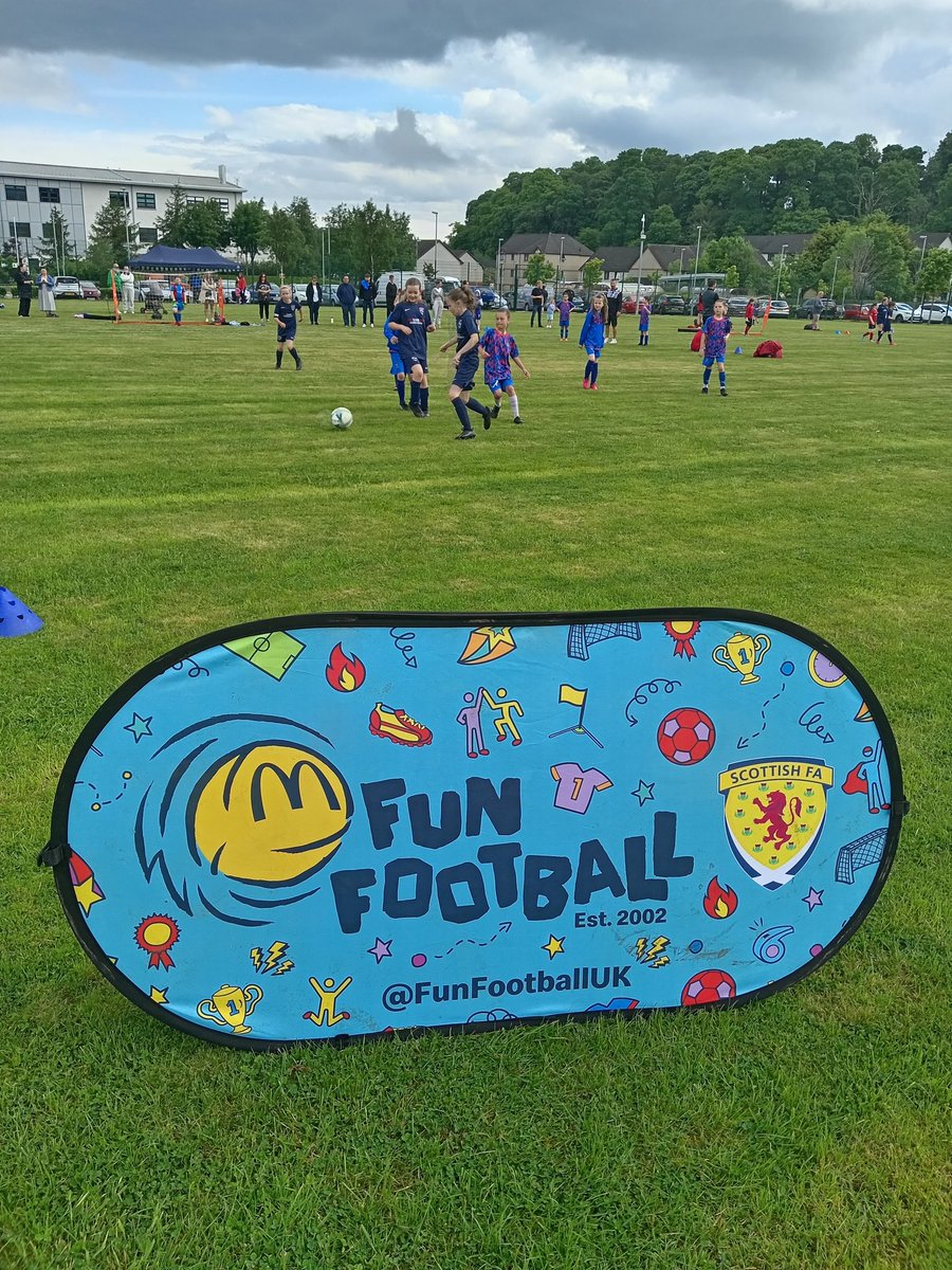 ICTFC_Community's tweet image. ⚽Fun Football Festival⚽

There was plenty of fun to be had at our girls @funfootballuk  festival with loads of great goals and terrific teamwork!

#WeekOfFootball
#GetOutsideGetInvolved
@ScotFANorth
@ICTWFC