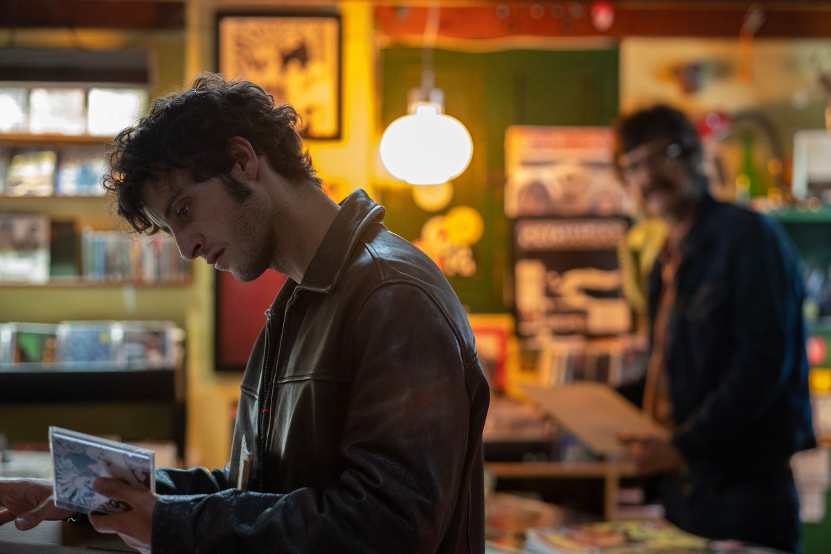 #SegundoPremio se estrena en sexta posición con un estimado inicial de cerca de 23.000€ y 3.300 espectadores.

La cinta se coloca como el segundo mejor estreno de la semana en un viernes negro para la taquilla española que ha supuesto un (terrible) 21% menos que hace una semana.