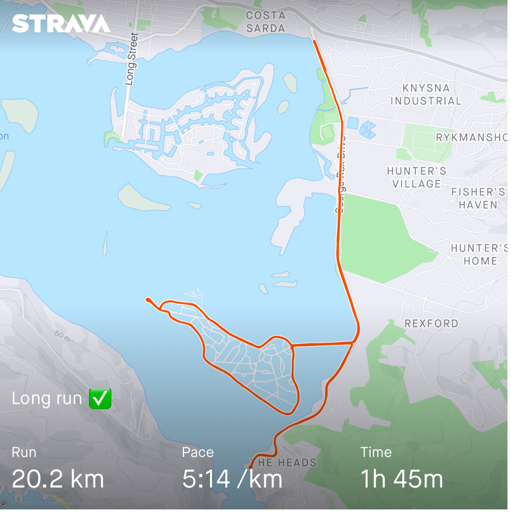 Long run happened 🥴 started with a Parkrun ⁦@RunningWithTum1⁩ ⁦@PaintFunRace⁩ #IPaintedMyRun #RunningWithTumiSole #TrapnLos #ForeverFaster