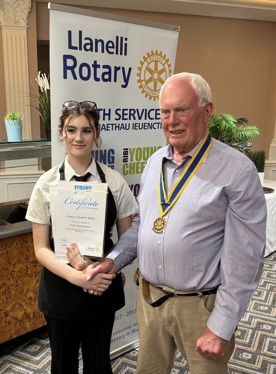 LlanelliRotary tweet media