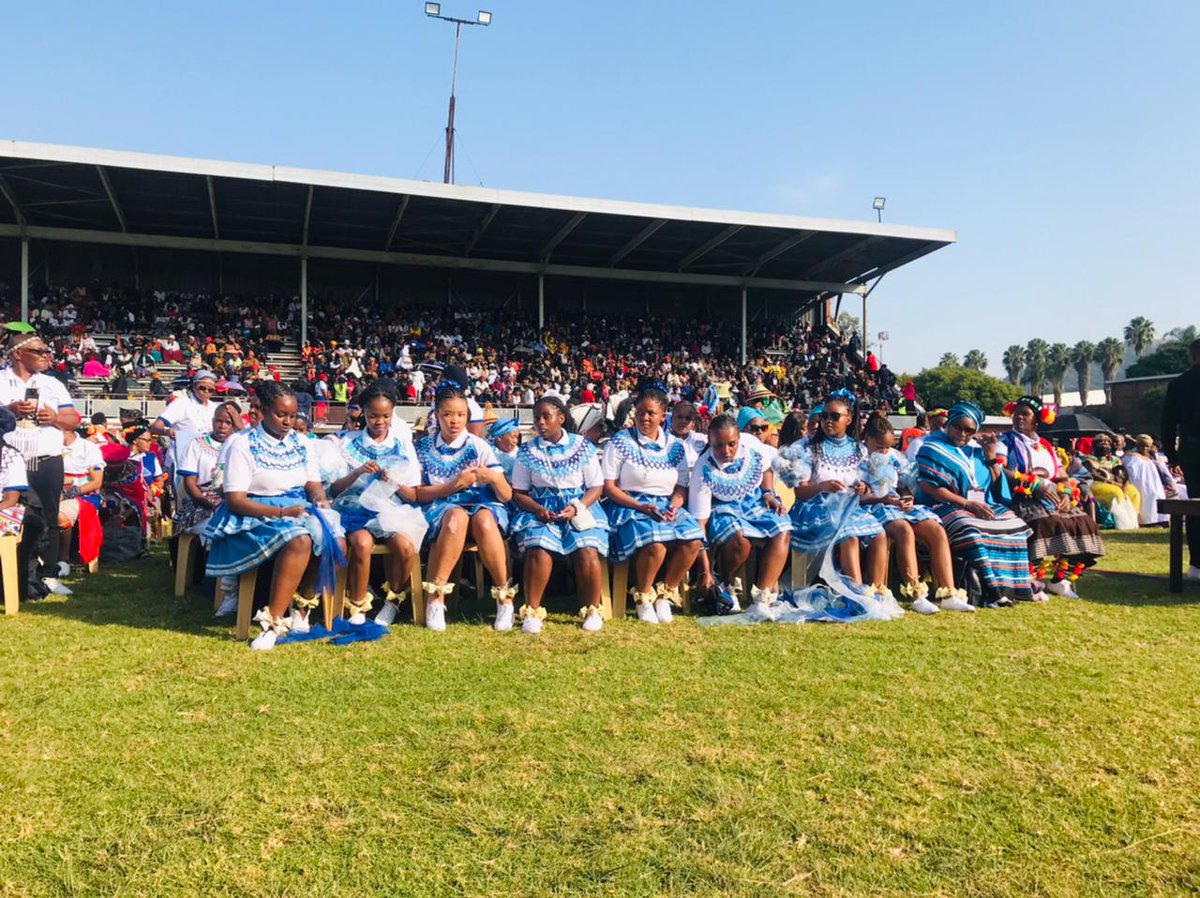 Xhosa35176379's tweet photo. All happening in Vryheid.

History is being made.

From the days of the old ooBhungane have always been the ones who strengthened amakhosi ngoko moya https://t.co/71jn3ubZGK