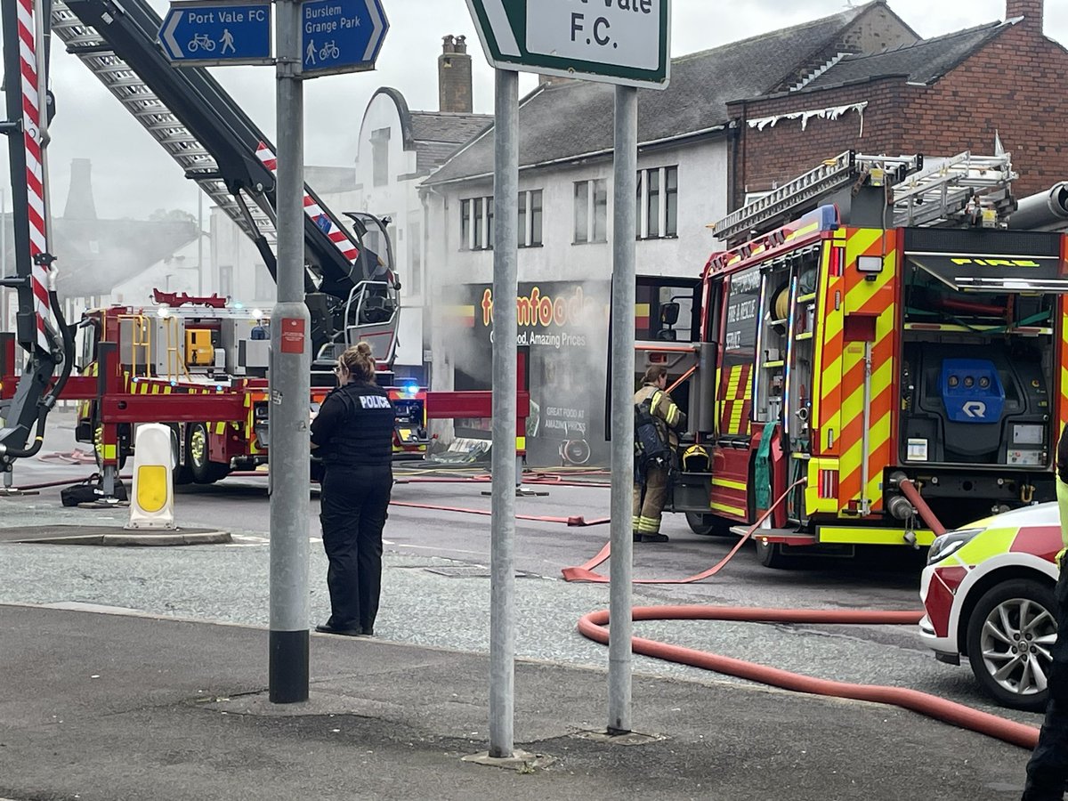 A man’s been charged with arson with intent to endanger life in #StokeonTrent - a major fire broke out at Farmfoods on Moorland Road in #Burslem on Thursday afternoon. The 53-year-old is also accused of theft and will appear in court later.