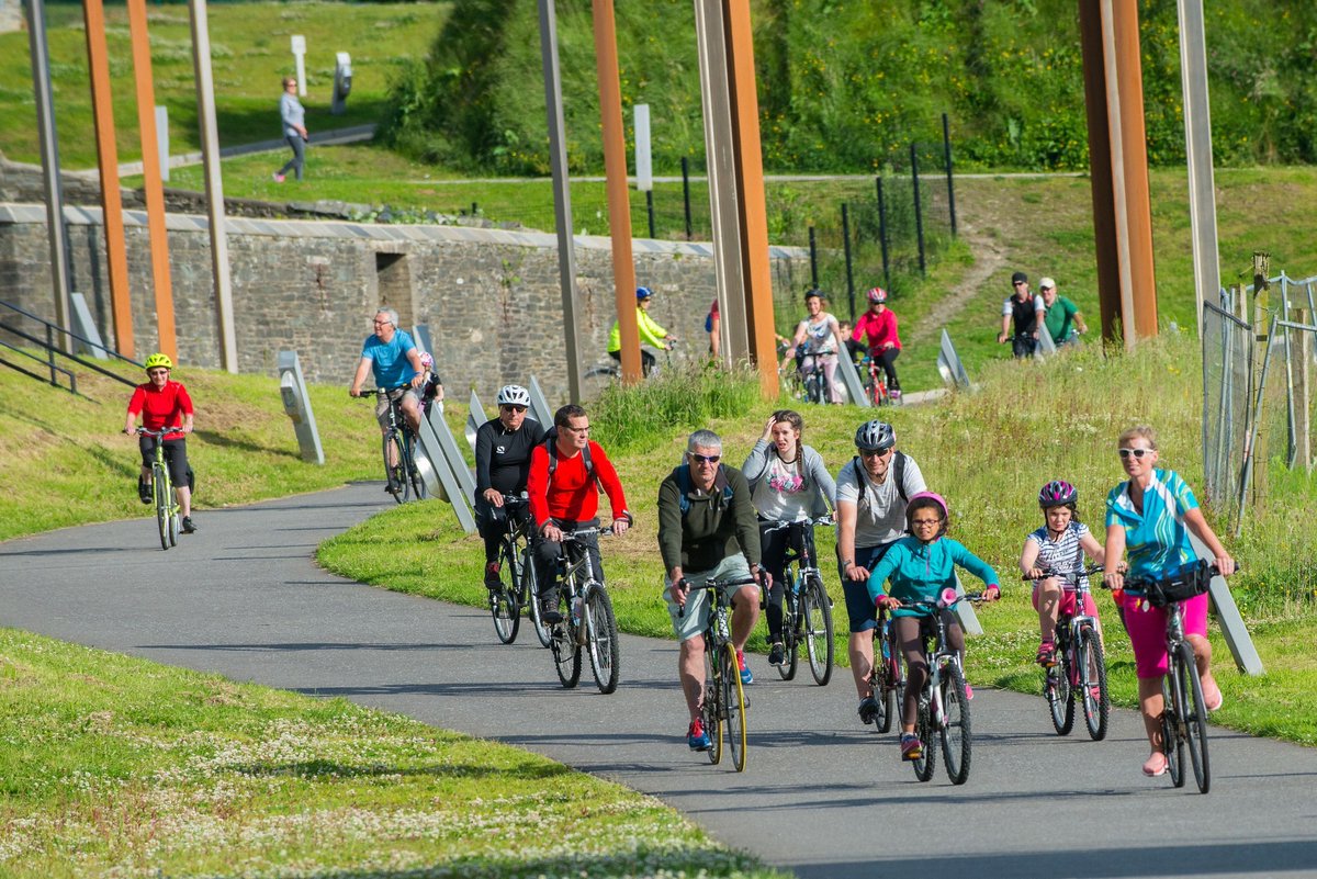 With reduced car parking available in Derry’s City Centre to facilitate essential works, why not consider other transport or active travel options? Hop on the bus, try pedal power or walk to work. It’s a great way to reduce emissions, get some exercise & help the environment.