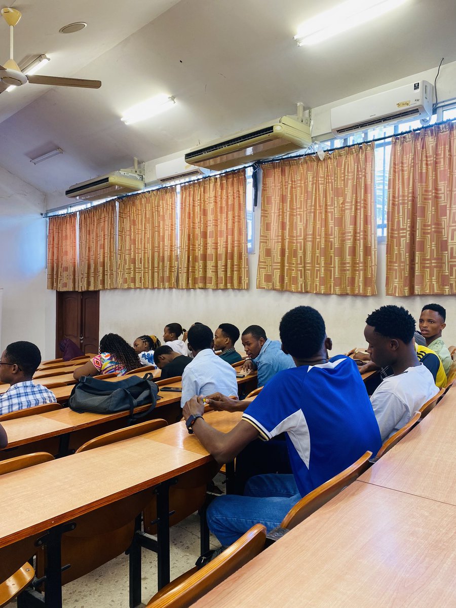 kemmie_mtagwaba's tweet image. On going Python meetup at @coict_udsm  with people from all level’s interested to join the python community..

As we learn and upskill our python tools to advance more..

Thank you @binaryxlabs and @coict_udsm  for hosting the community..