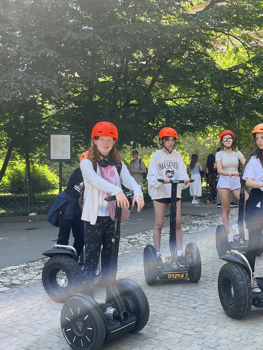 Miss Dougan tweet media